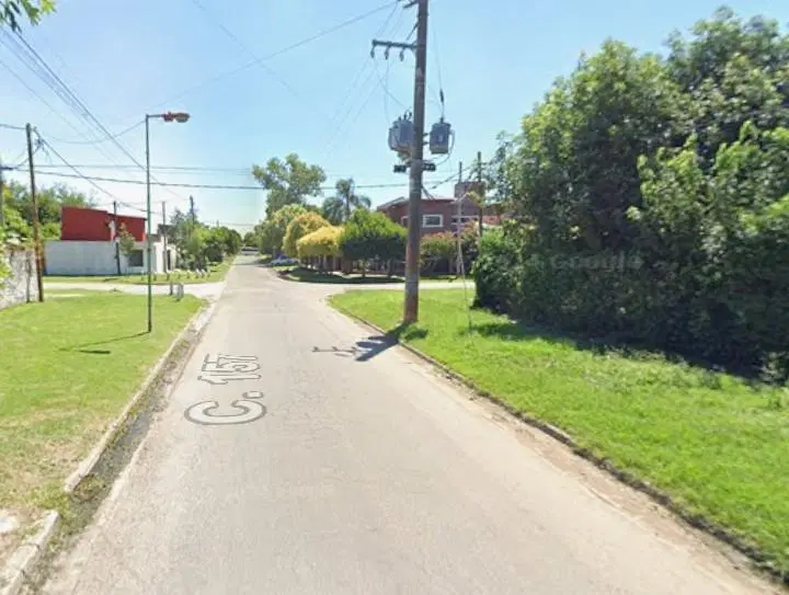 Terreno con Casa a Reciclar o Demoler. 5