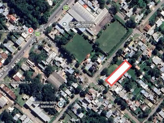 Terreno con Casa a Reciclar o Demoler. 2