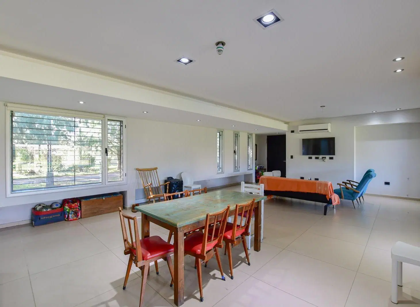 Casa de 3 dormitorios en venta en Arana 4