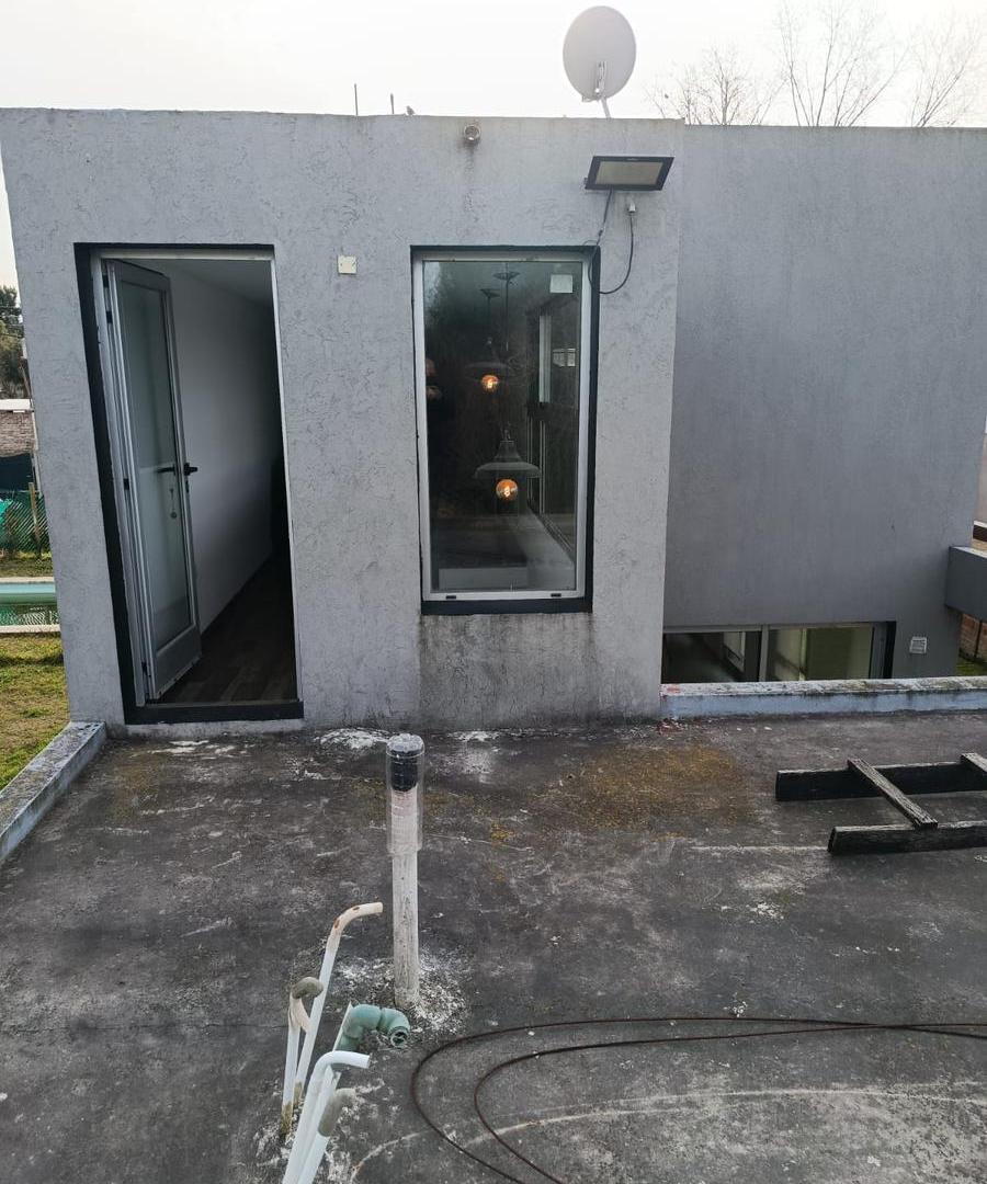 Foto de Venta Casa en Villa Parque Sicardi, imagen 5