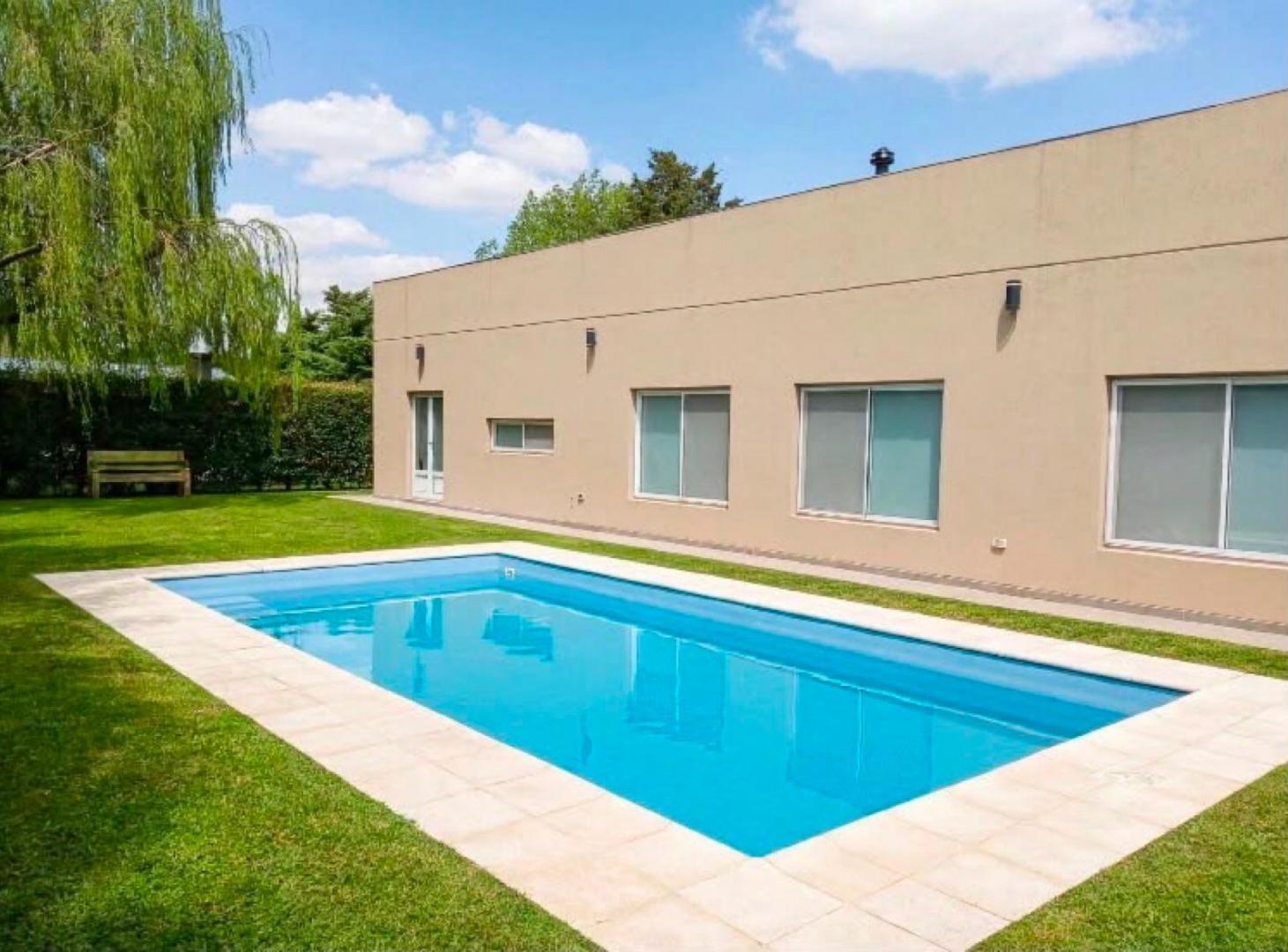 Foto de Casa en alquiler amoblada Club de Campo La Cándida, imagen 3
