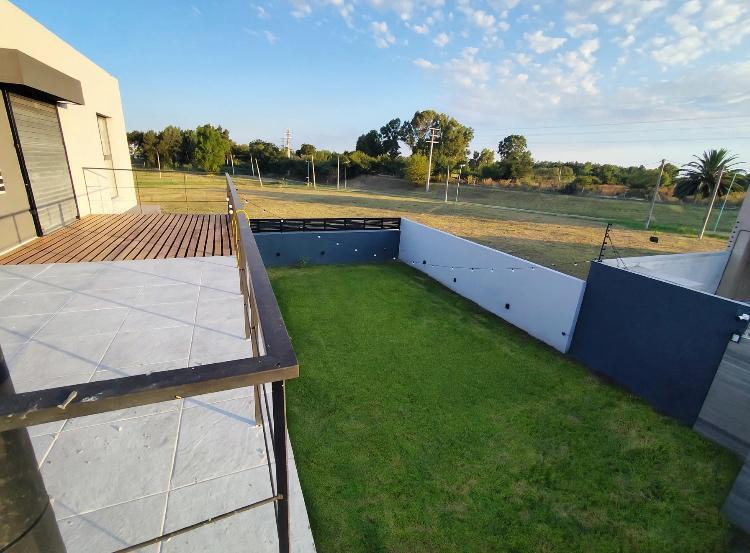 Foto de Casa en venta barrio Don Carlos Gorina La Plata, imagen 1