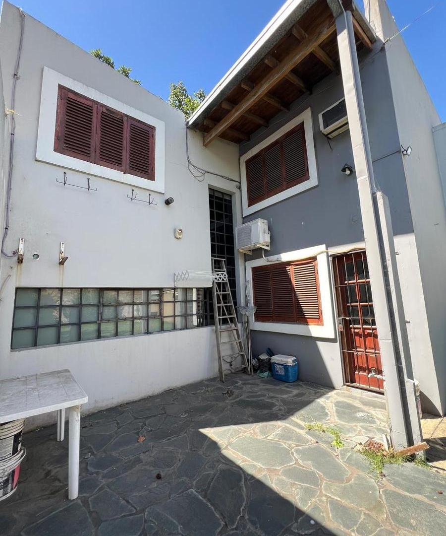 Foto de PH en venta de 3 dormitorios en calle 121 e/ 38 y 39, La Plata., imagen 2