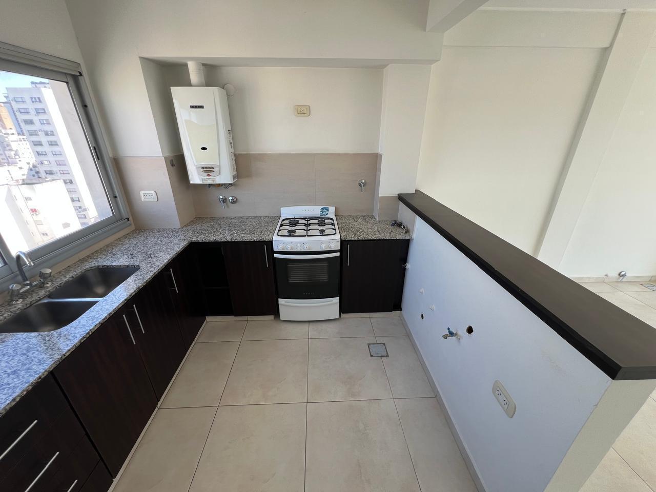 Foto de Departamento de un dormitorio con cochera en venta, imagen 5