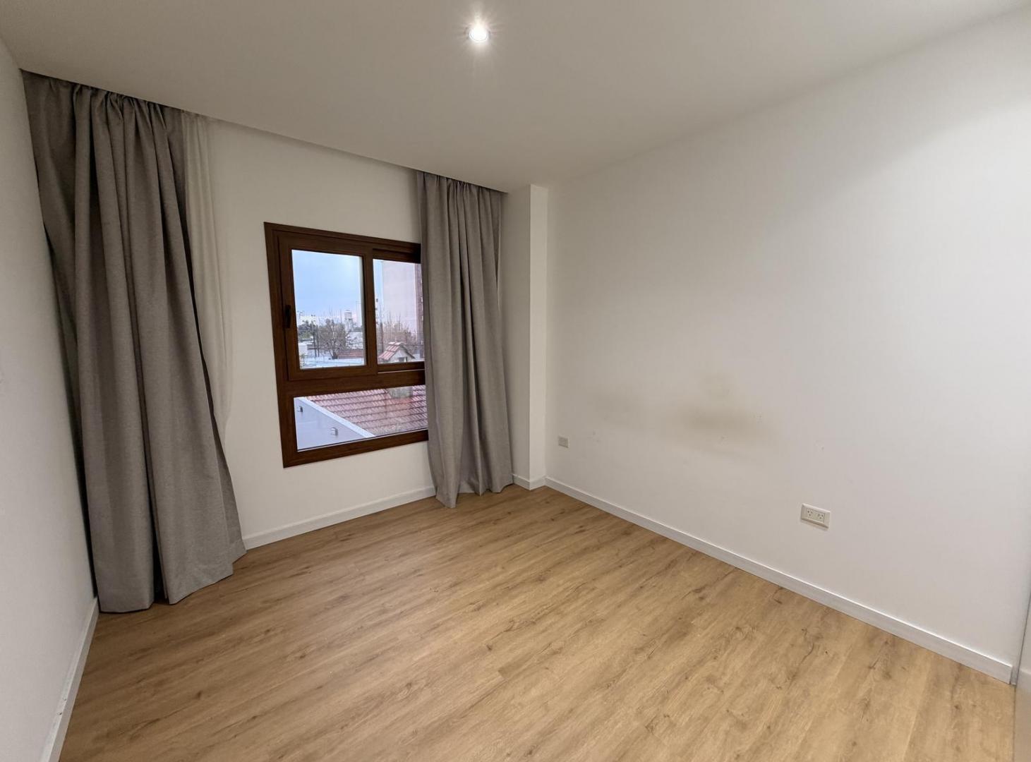 Foto de Departamento en Alquiler 2 dormitorios, 1 baño, imagen 3