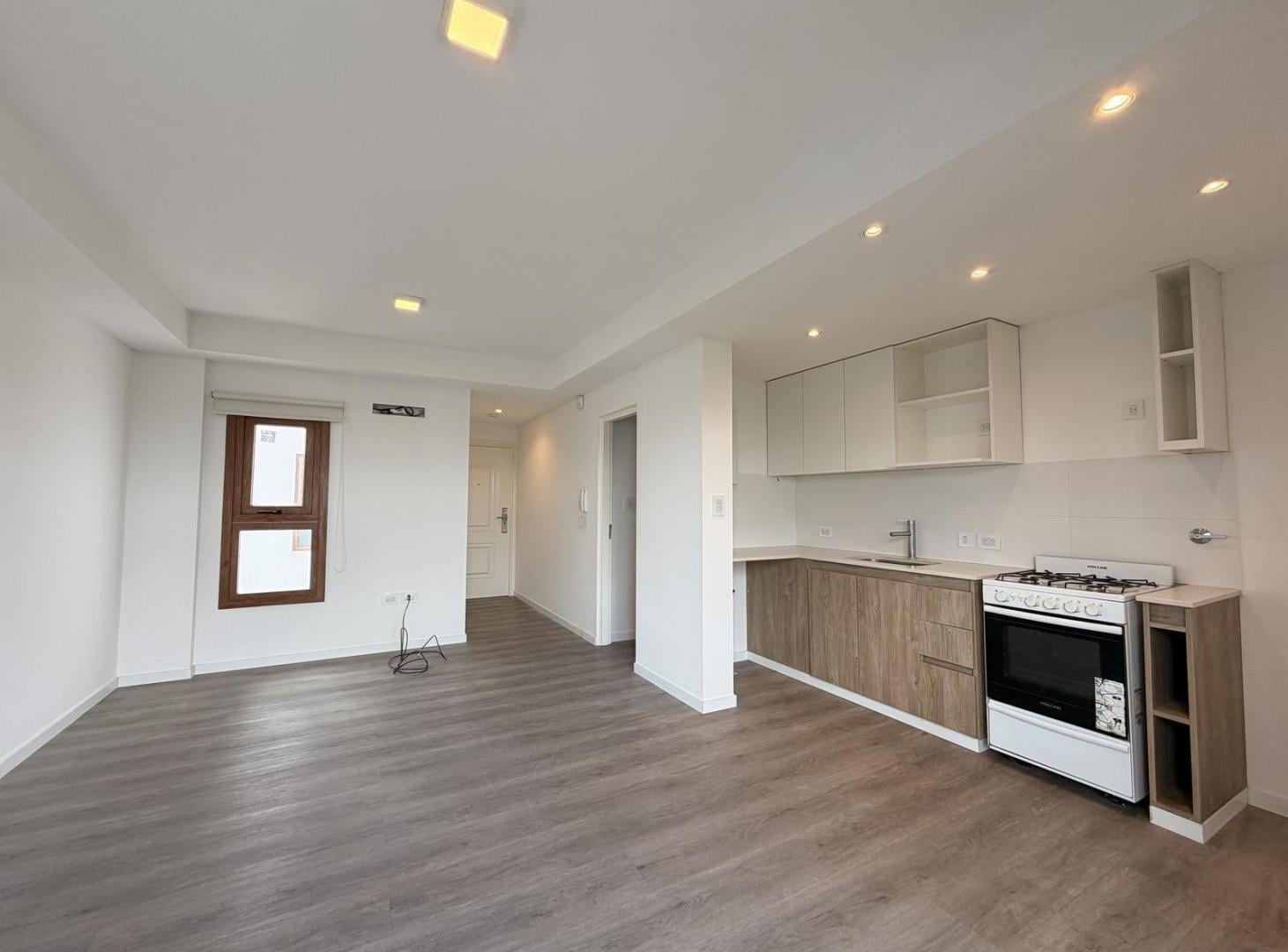 Foto de Departamento en Alquiler La Plata - Plaza Azcuénaga, imagen 5