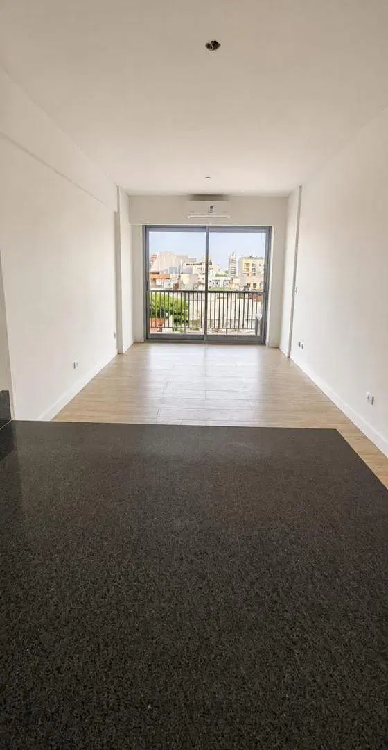 VENTA | Monoambiente con balcón vista abierta al contrafrente – San Cristóbal 4
