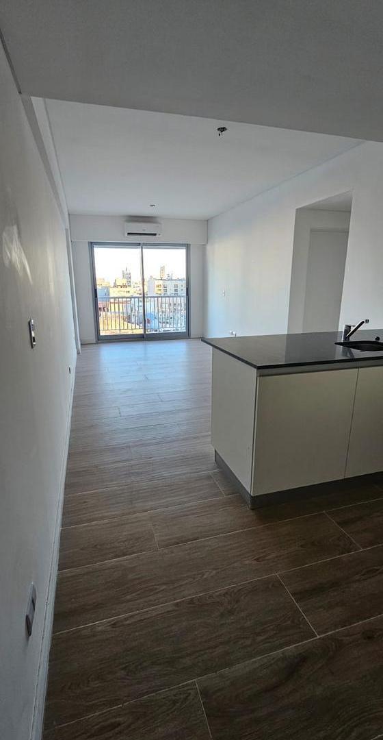 Venta | 2 Ambientes con Balcón y Vista Despejada al Contrafrente – San Cristóbal