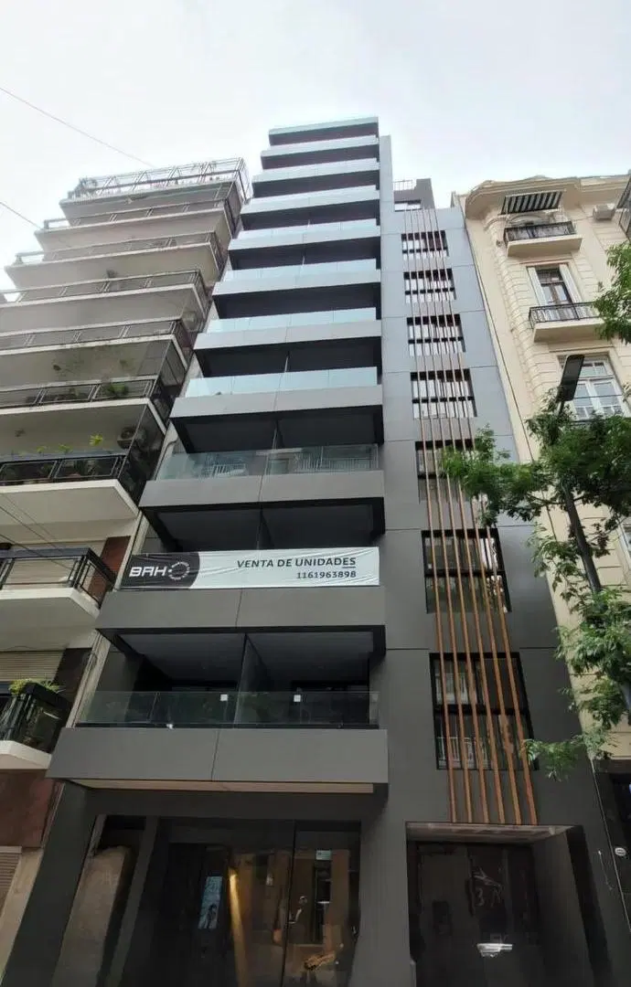 VENTA - RECOLETA, 4 AMBIENTES CON BALCÓN TERRAZA Y PARRILLA PROPIA. 5