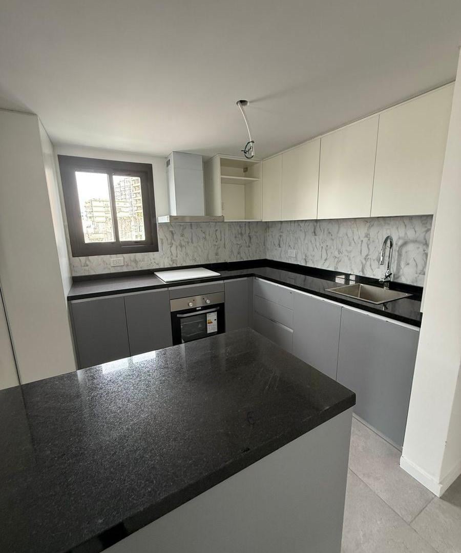 Foto de VENTA - RECOLETA, 4 AMBIENTES CON BALCÓN TERRAZA Y PARRILLA PROPIA., imagen 2
