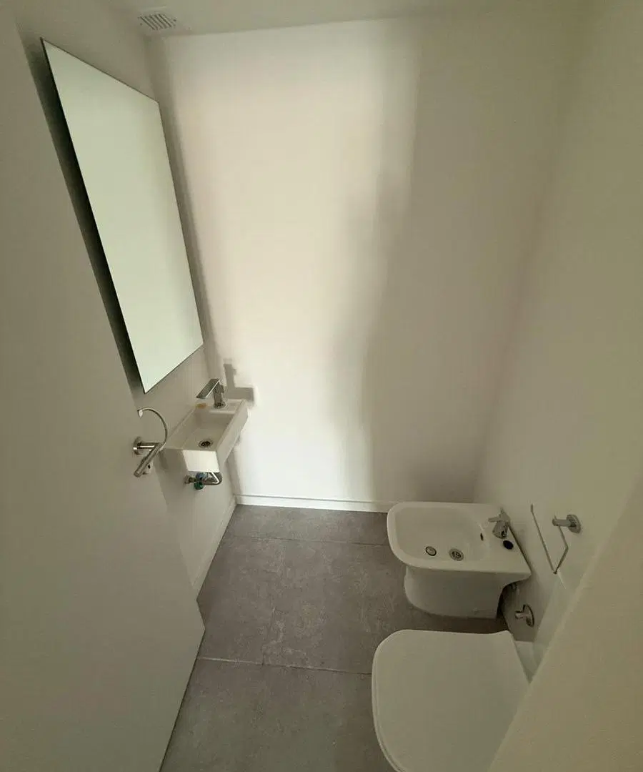 VENTA - RECOLETA, 4 AMBIENTES CON BALCÓN TERRAZA Y PARRILLA PROPIA. 3