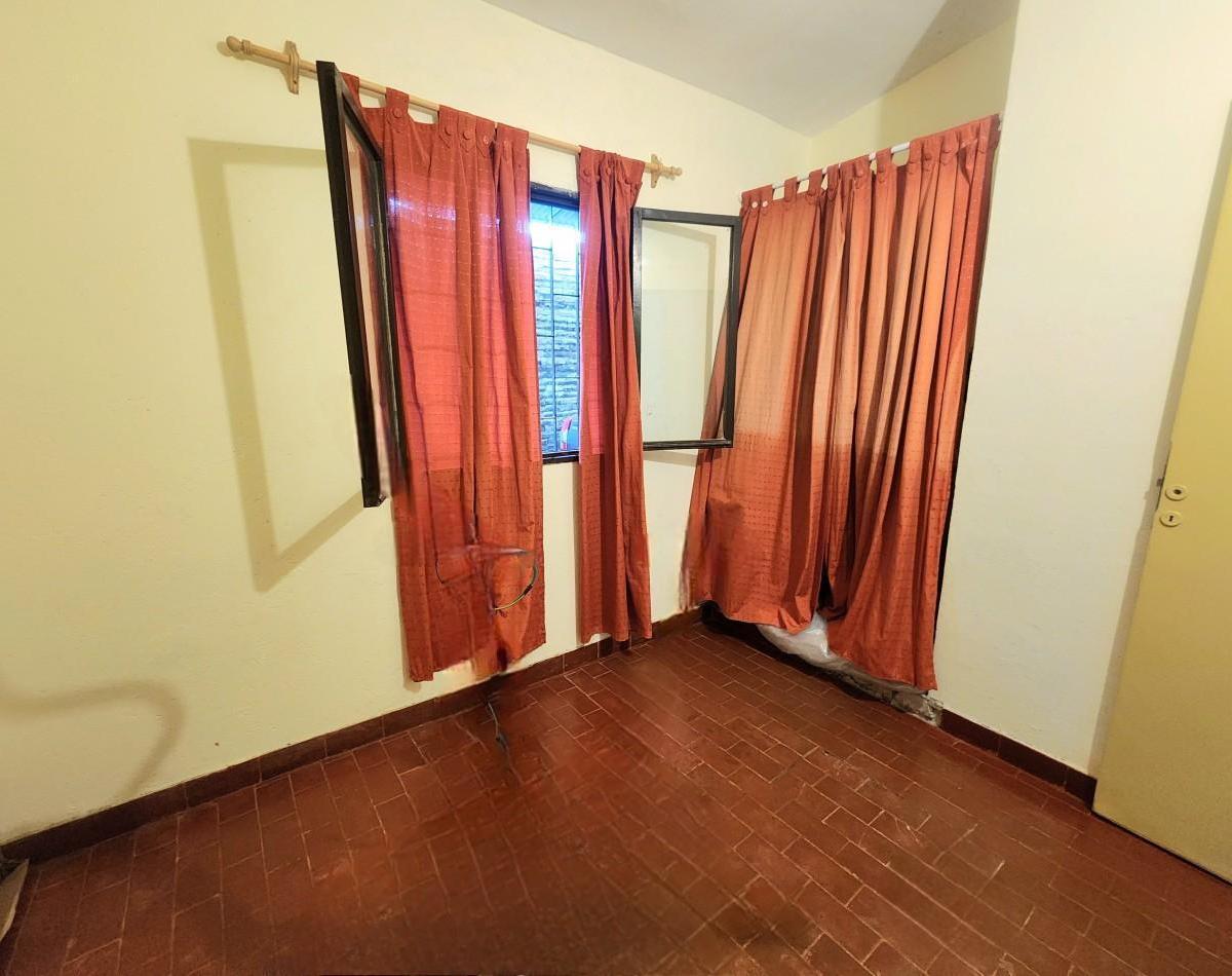 Foto de Los Nogales B° San Martin - Casa de 3D + Fondo + Cochera, imagen 4