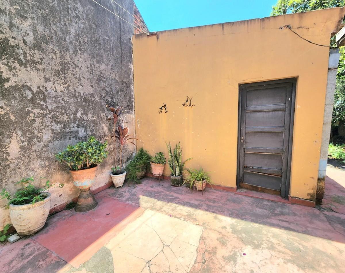 C/ Gdor. Gutierrez Al 1500 (Villa 9 de Julio) - Casa de 2d + Depto. 2d C/ Fondo 4