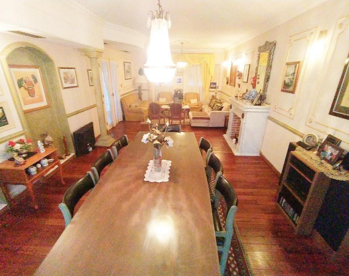 Crisostomo Alvarez 4700 - Beverly Hills 2