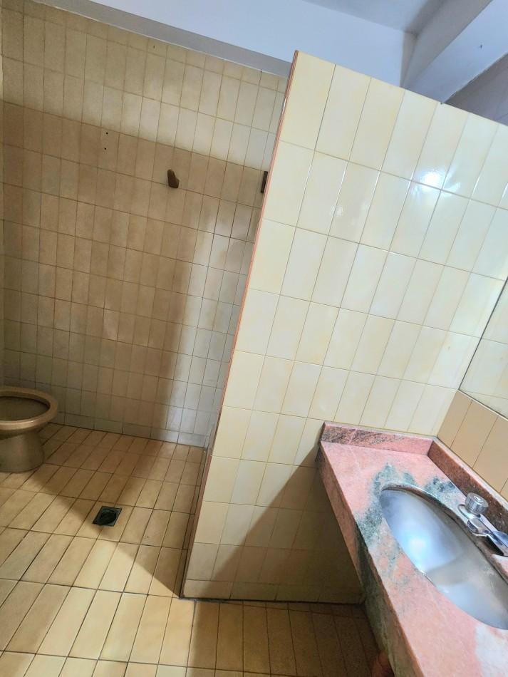 C/ Alberdi 50 - Centro Medico en Funcionamiento con 15 Consultorios. Se Vende Propiedad + Fondo de Co 5