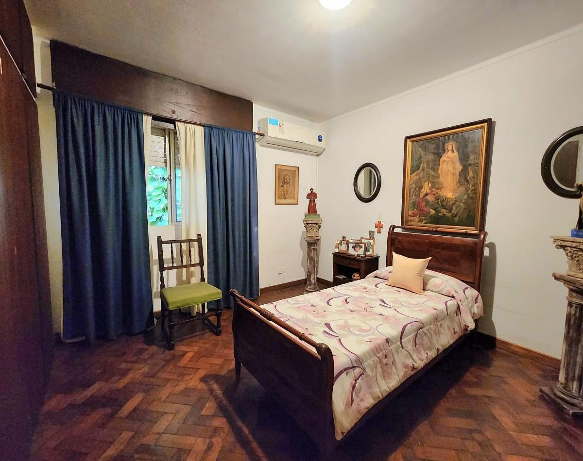 Entre Rios Al 300 - Dos Locales + Casa de 3d C/ Cochera 4