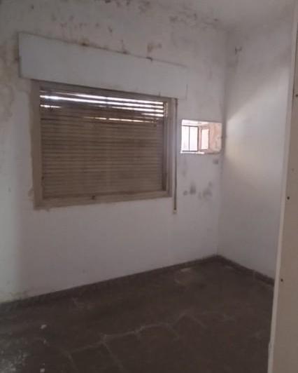 C/ Crisostomo Alvarez al 1700 - Casa a Refaccionar de 4D + Dep + Fondo 2