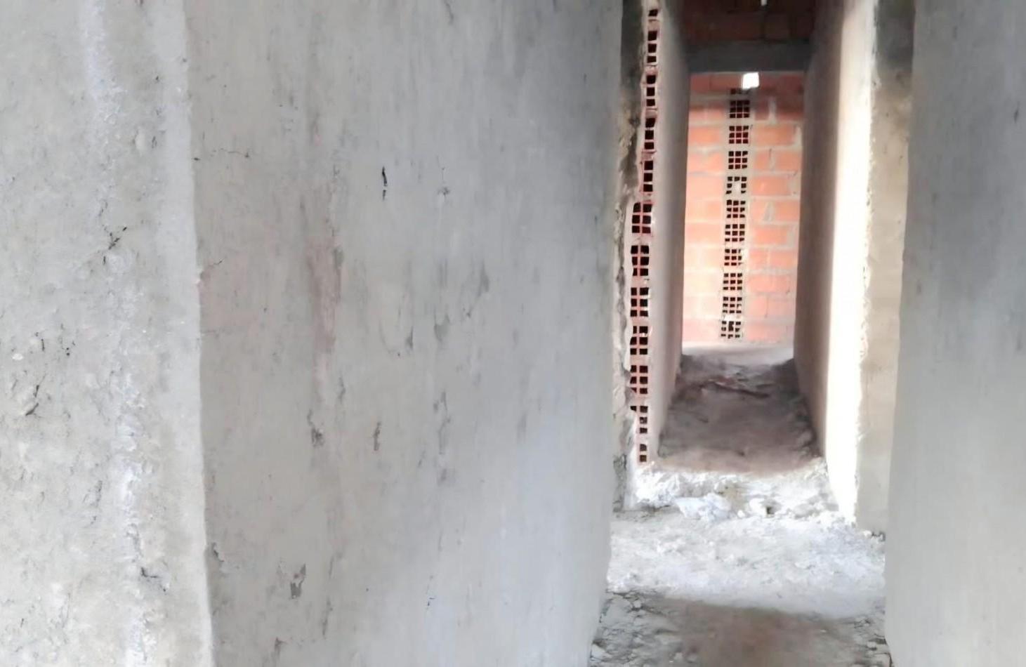 Foto de El Mollar - Casa a terminar c/ 60% avance de.4 Dormitorios- B° Cerrado, imagen 5