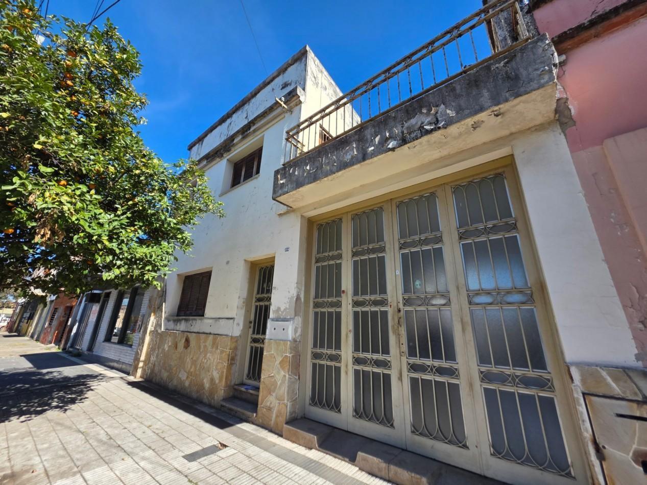 Foto de B° El Bosque c/ Asuncion al 500 - Casa de 4 Dormitorios + Galpon, imagen 1