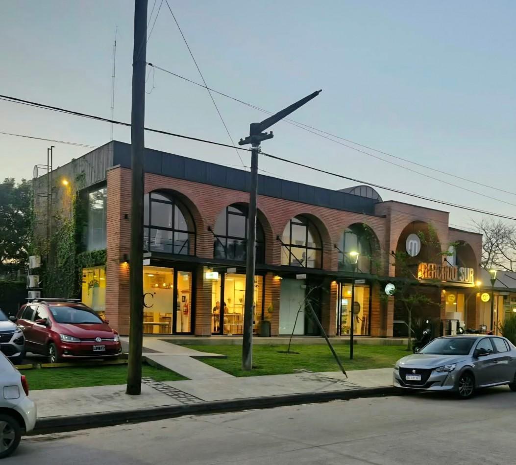 Foto de Yerba Buena c/ Lamadrid esq. Rossi Local en Planta Baja c/ Cochera, imagen 2