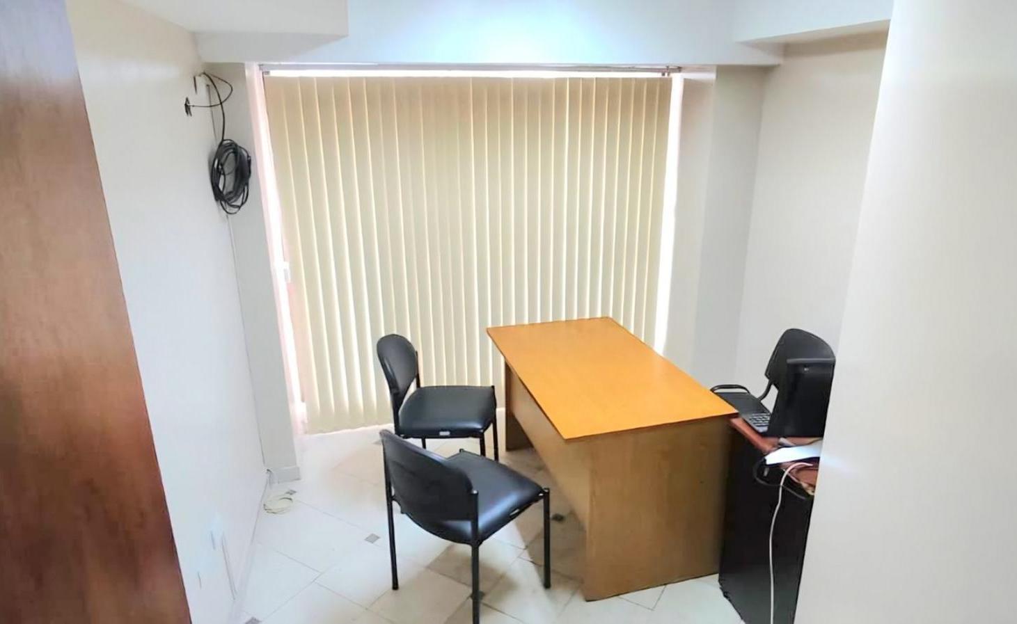 Foto de C/ Santiago 160 - Oficina/ Local Comercial/ Consultorio en venta en, imagen 2
