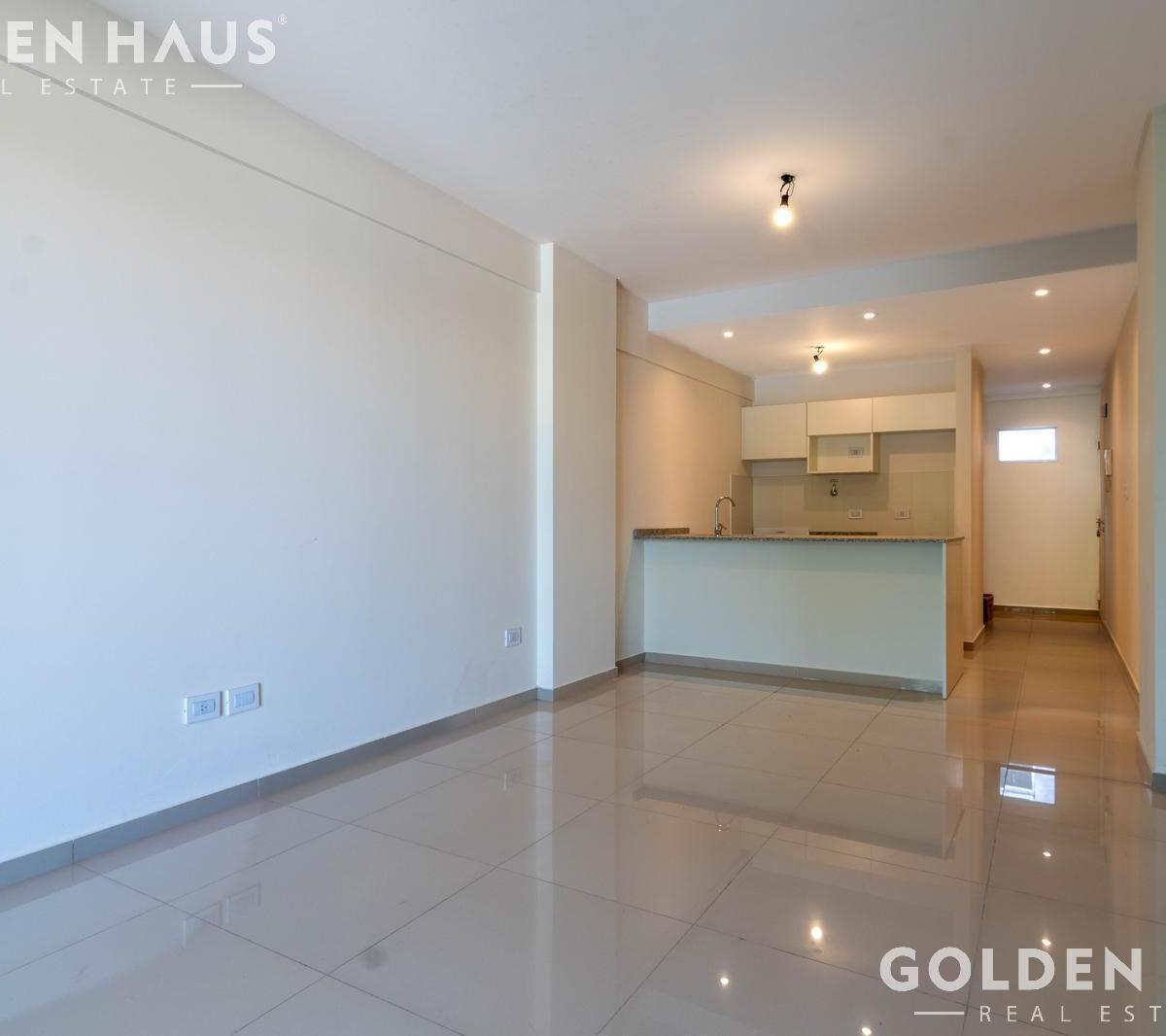 Departamento Monoambiente con Balcón y Parrilla en Monte Castro 3