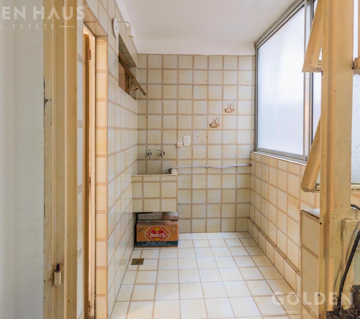 Departamento 4 Ambientes con Dependencia en Barracas 3