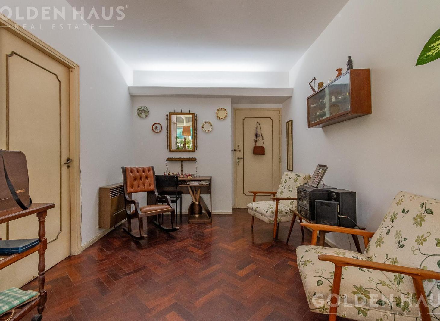 Departamento 4 ambientes luminoso en venta – Alsina al 3200