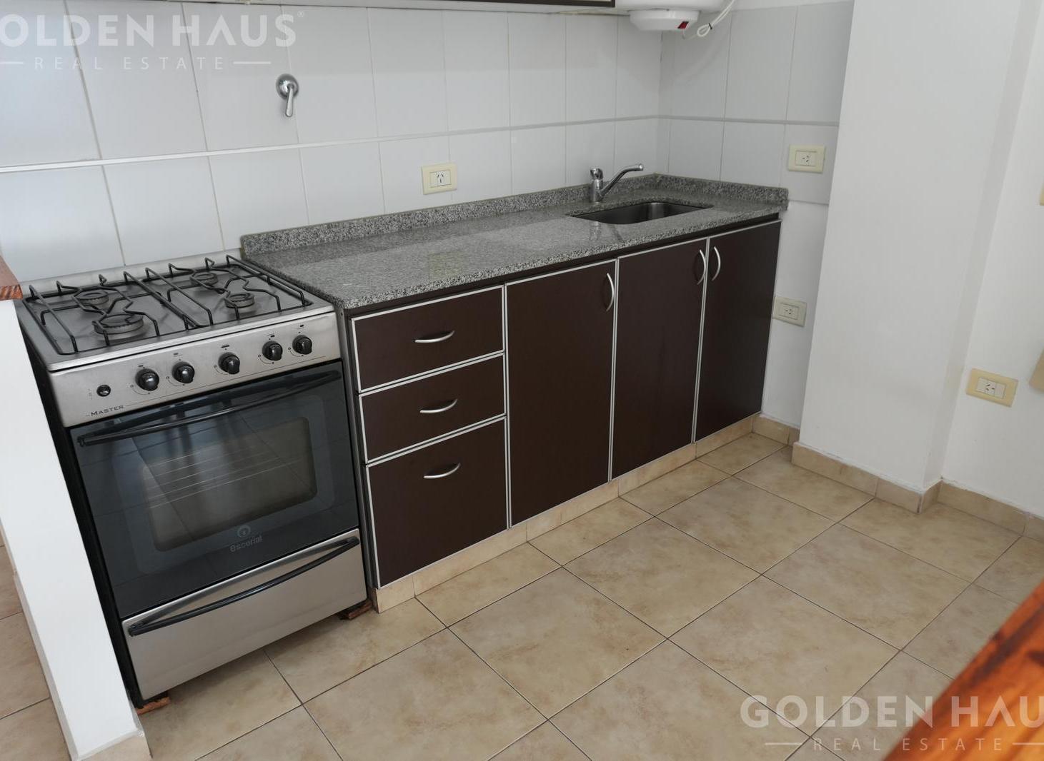 Foto de Alquiler Departamento Dos Ambientes Moron, imagen 3