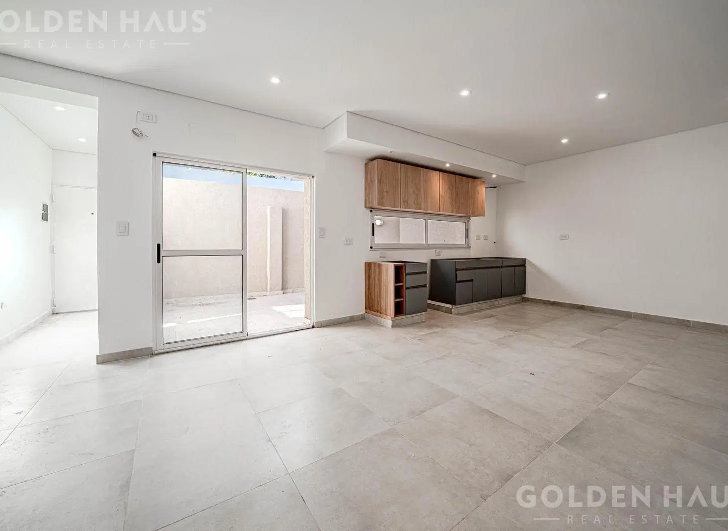 PH en venta 3 ambientes con patio en Liniers 2
