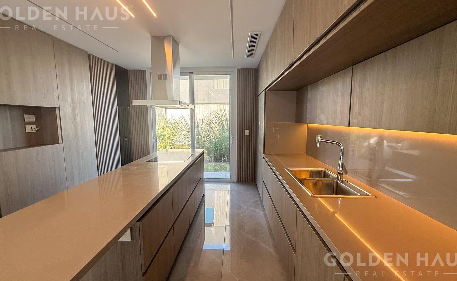 Foto de Casa en venta 5 ambientes piscina y vista a la laguna, imagen 3