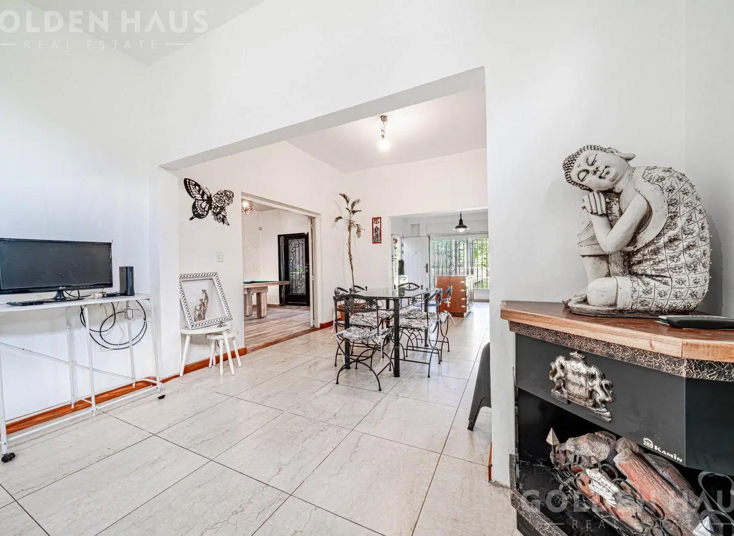 Casa 6 amb con 4 baños, quincho, jardín, pileta, parrilla, 2 balcones, terraza y cocheras 5
