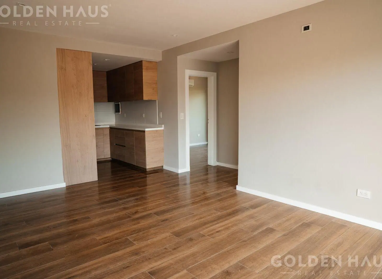 Departamento 3 ambientes en venta en Coghlan con terraza propia 2