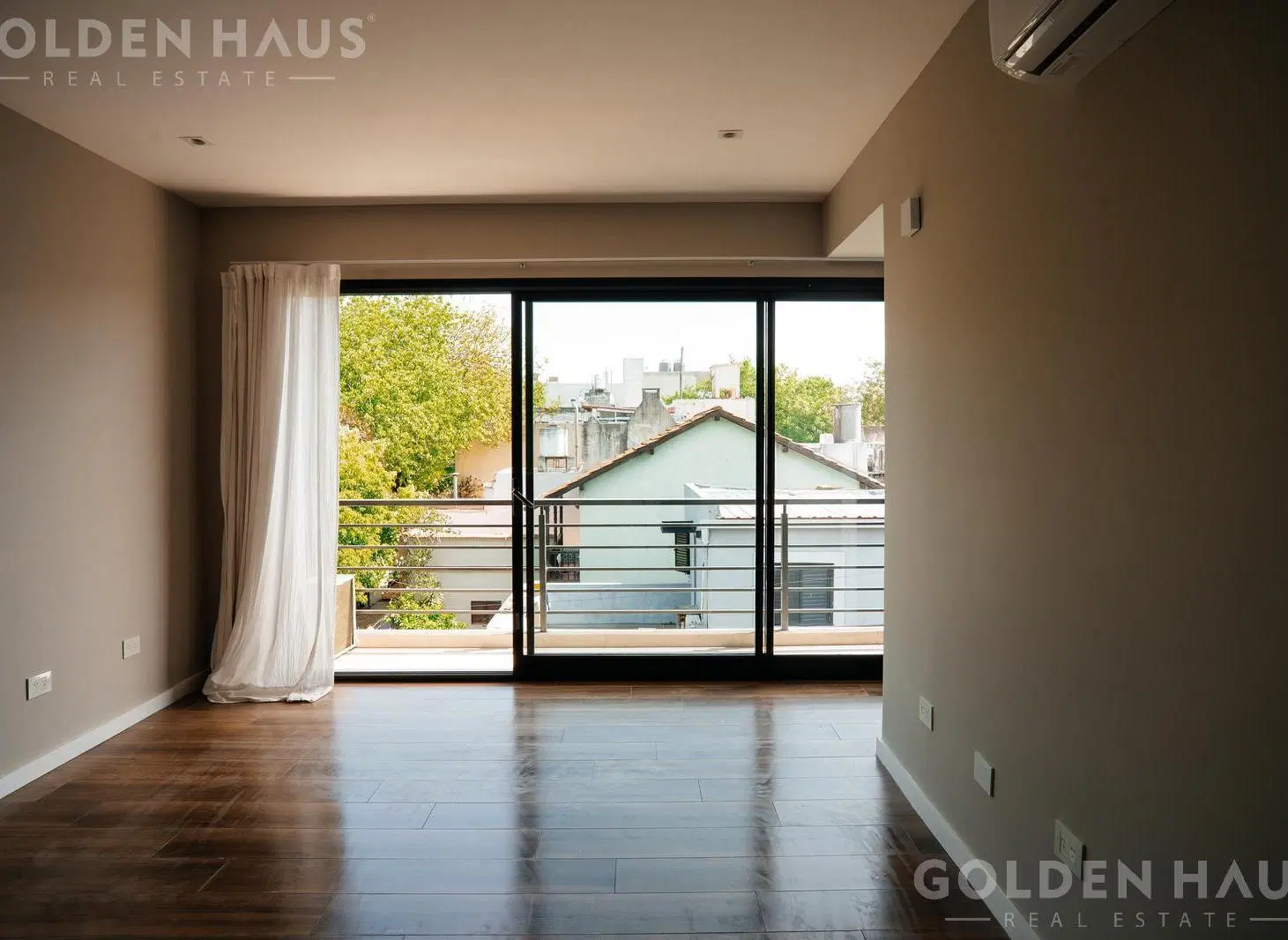 Departamento 3 ambientes en venta en Coghlan con terraza propia 3