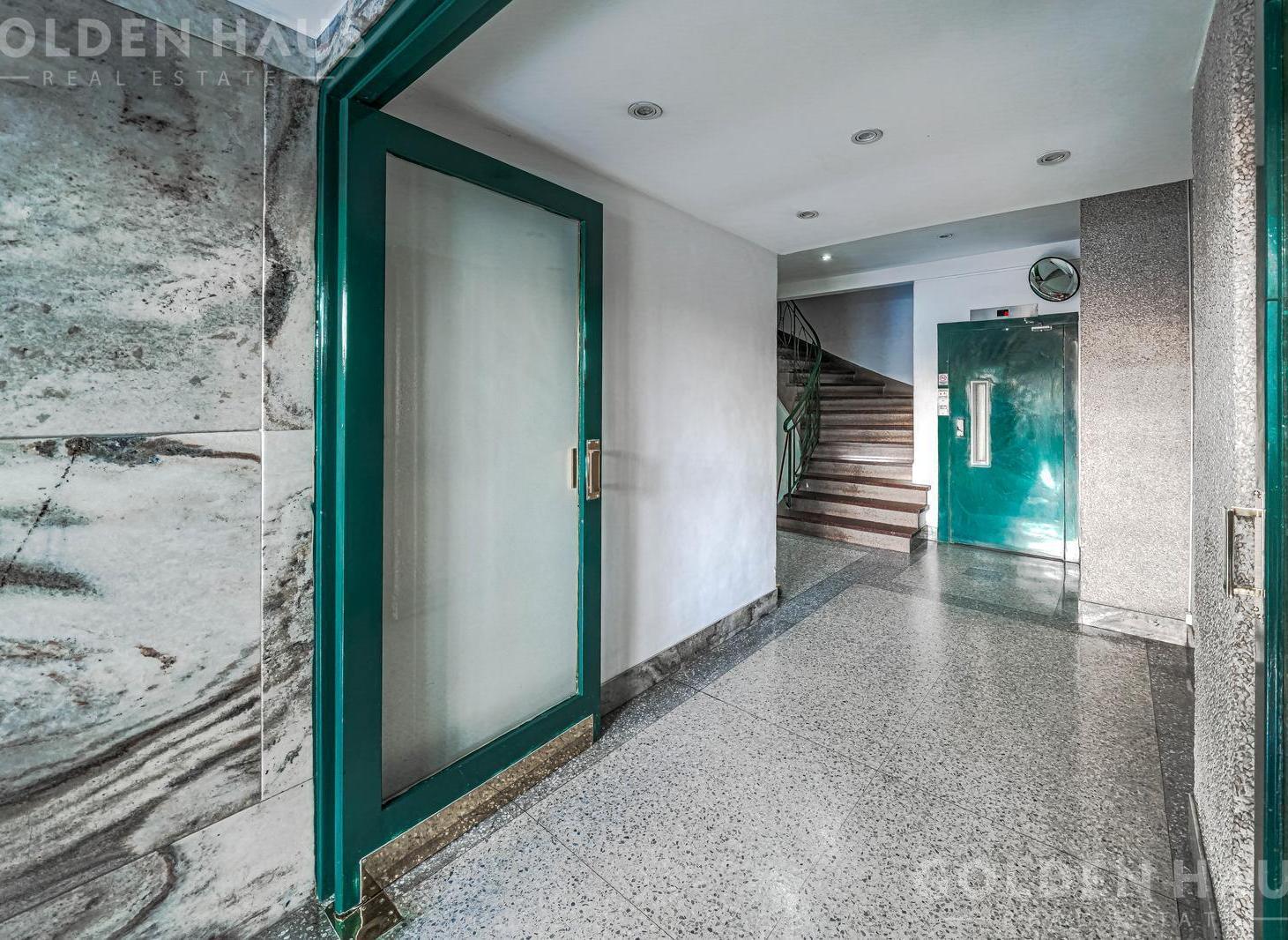 Departamento en Venta - 3 Ambientes - Velez Sarsfield - Apto Crédito - Piso Alto