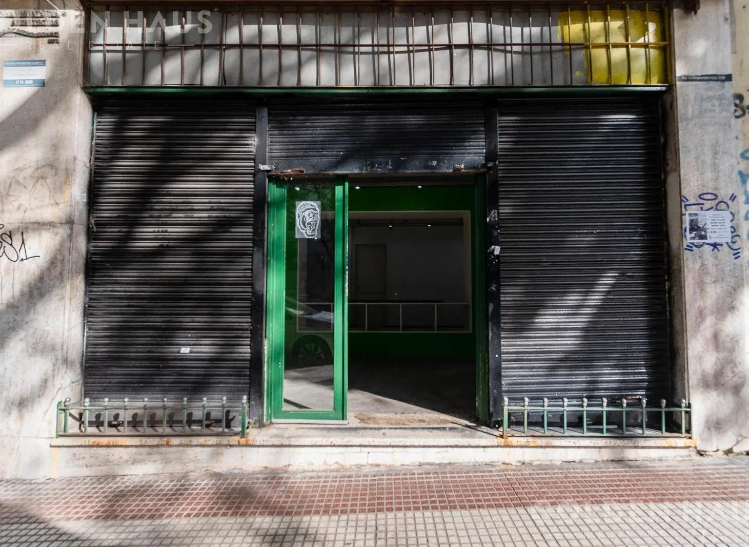 OPORTUNIDAD Local con patio propio en Av. Independencia – Bajas expensas y apto crédito 2