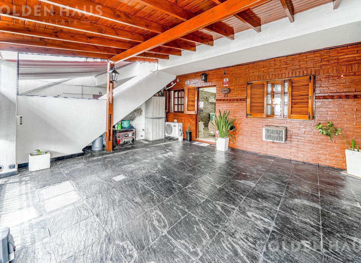 PH 3 ambientes con patio y cochera
