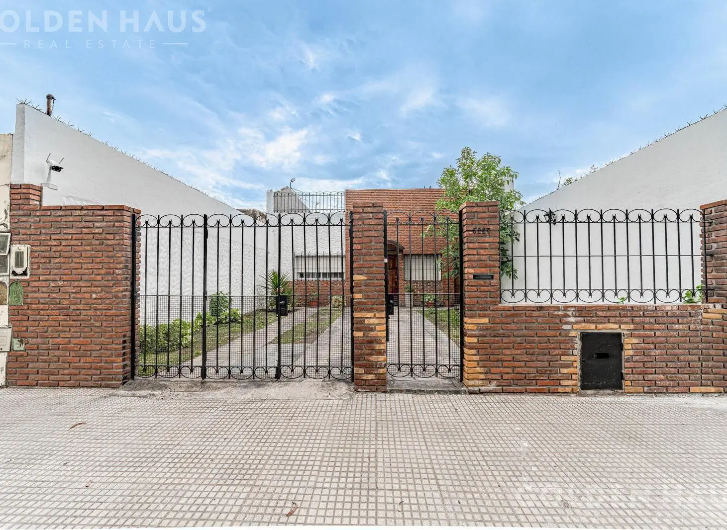 Casa Lote propio 8,66x43 4