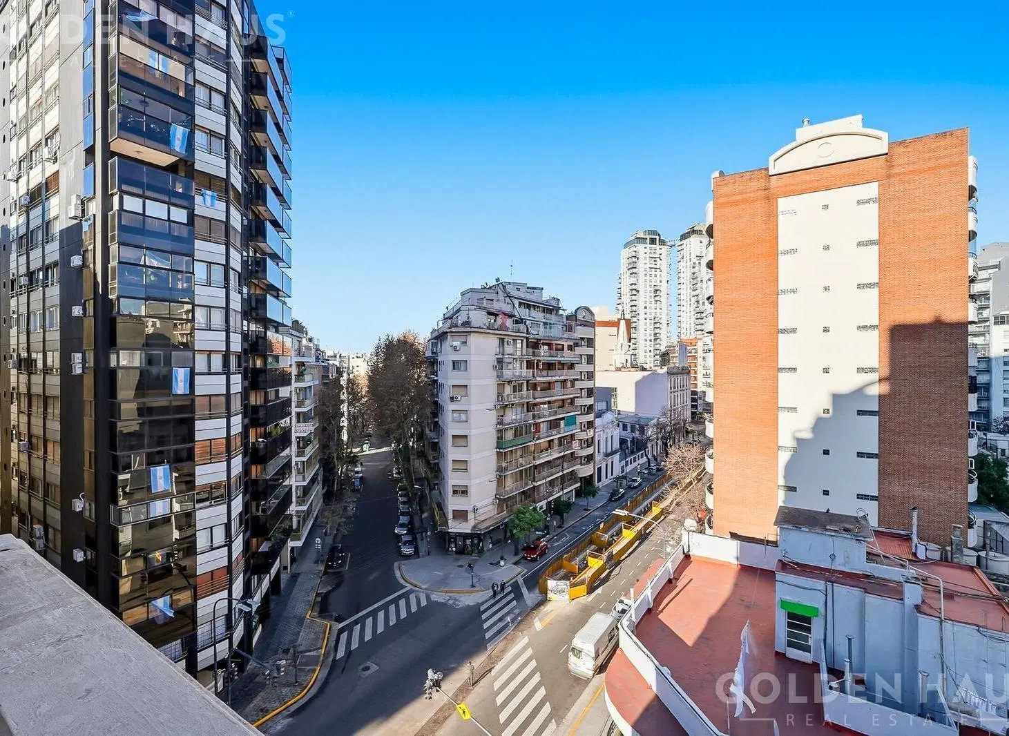 Tríplex de 4 ambientes con terraza y parrilla – Barracas 3