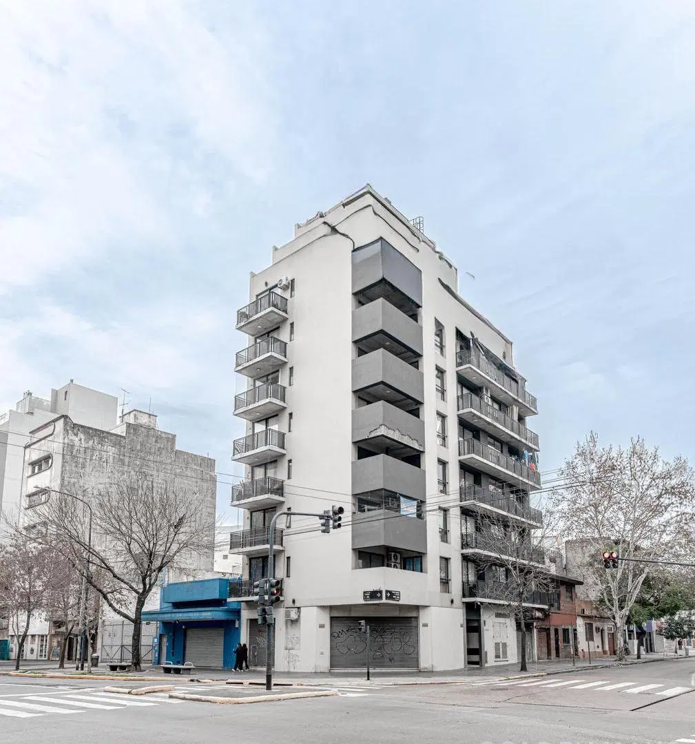 Departamento 2 ambientes con Balcón en Floresta 4