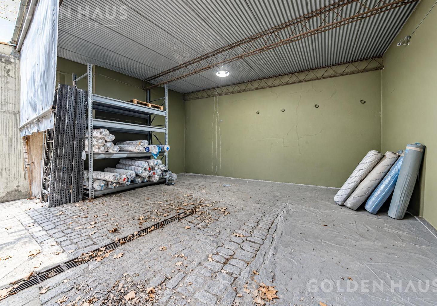 Foto de Depósito con Oficinas en venta en Mataderos, imagen 5