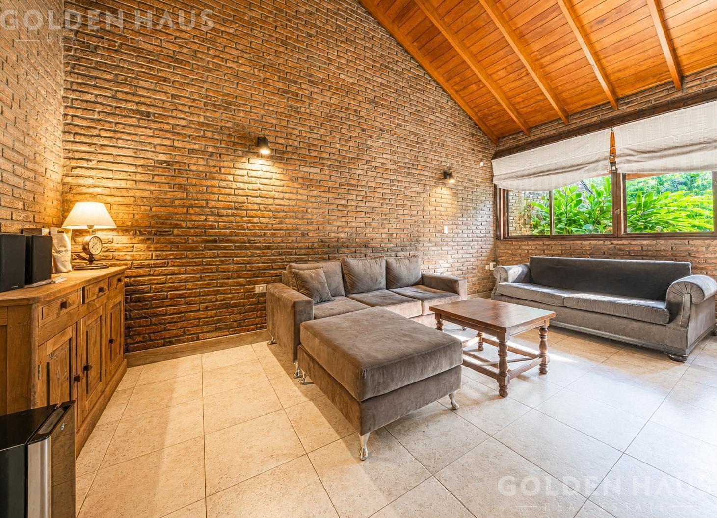 Foto de Casa en lote propio 12x54m en Castelar, imagen 4