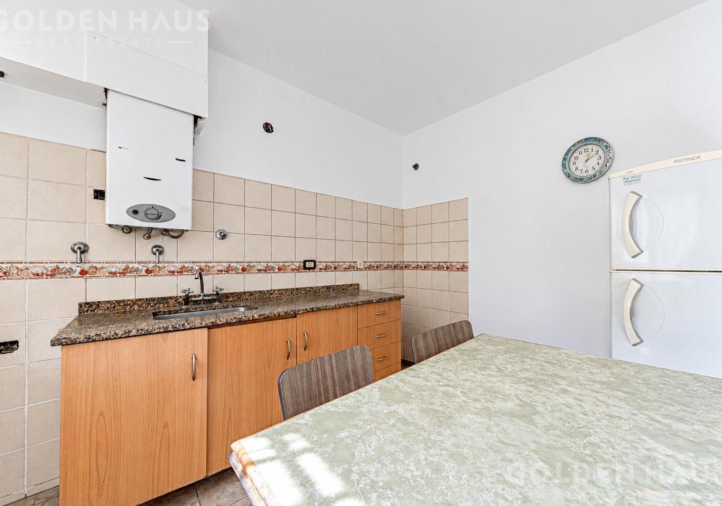 Foto de Casa 4 ambientes en sarandí - avellaneda - Lote propio - Fondo, imagen 3