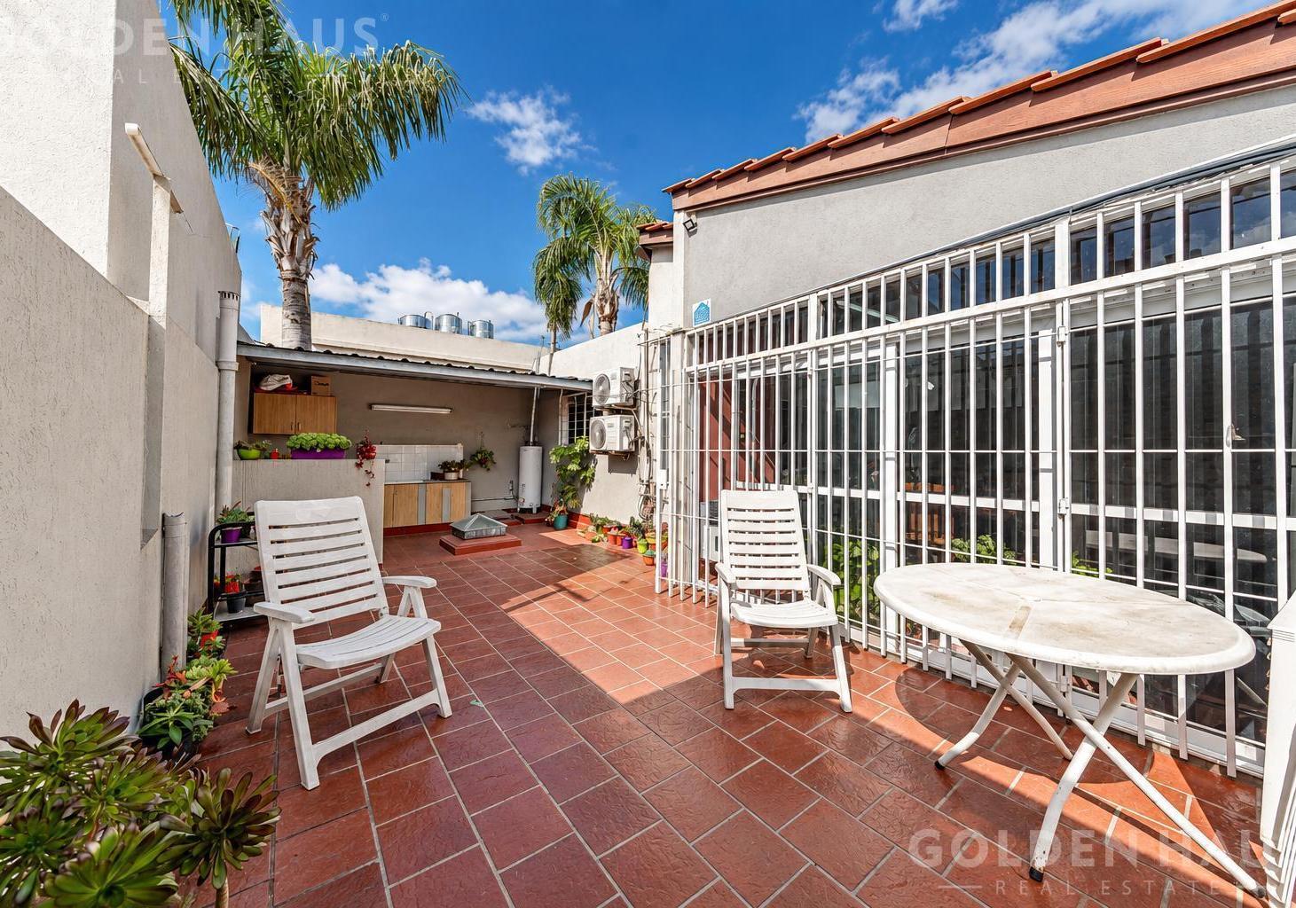 Foto de Casa 5 ambientes con quincho y parrilla en Liniers de 8,66 x 27, imagen 1