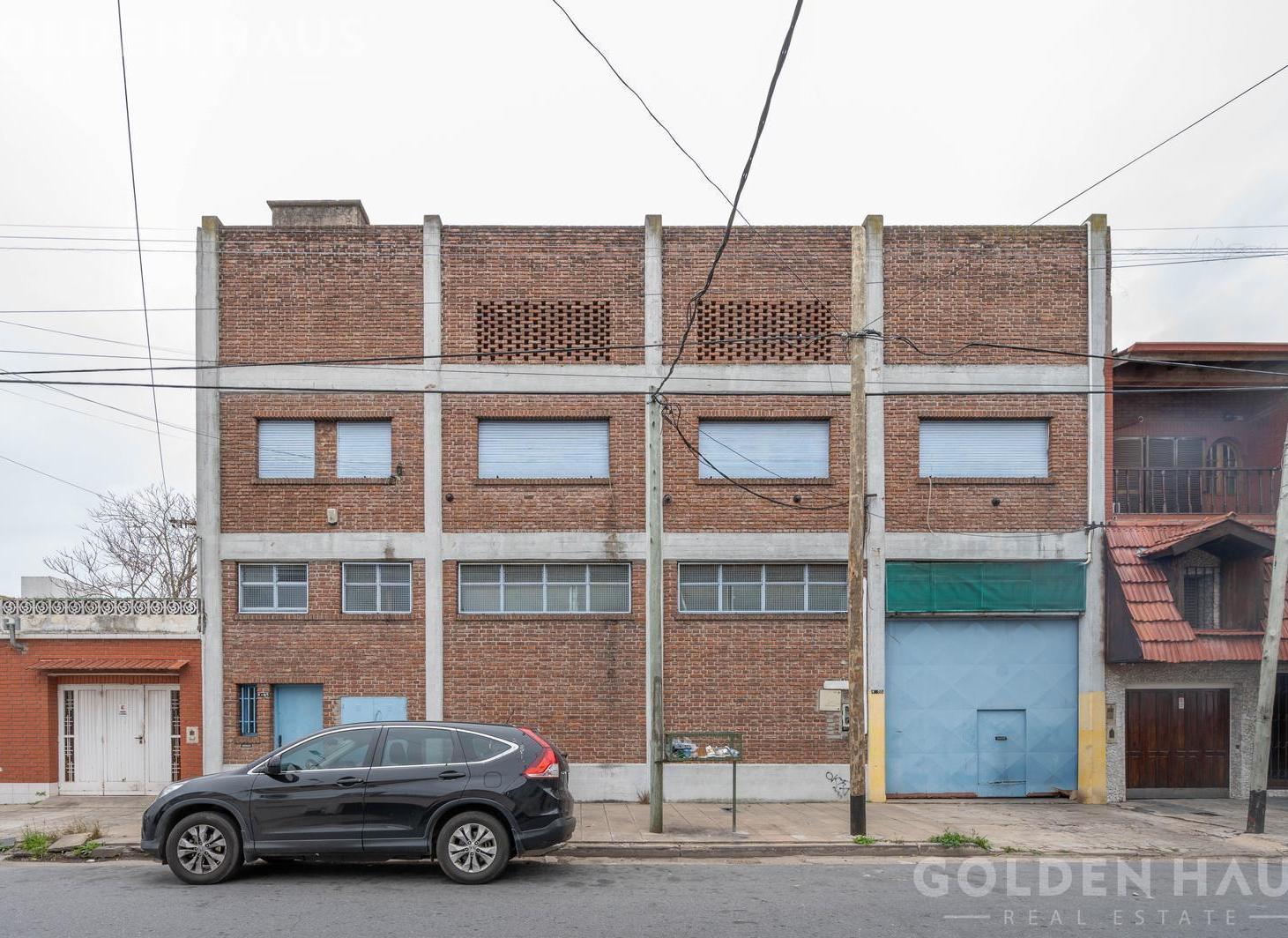 Foto de Galpón / Depósito en Venta – Ideal Logística, Taller o Industria con, imagen 1