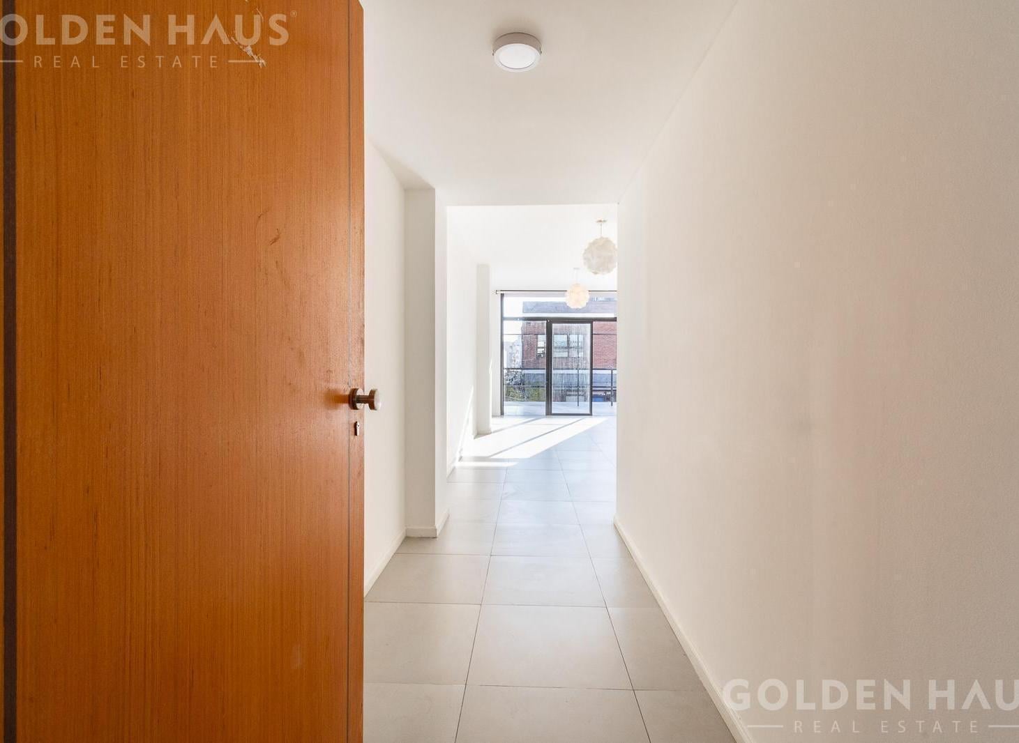 Foto de Departamento 4 ambientes en venta - terraza propia y cochera cubierta, imagen 2
