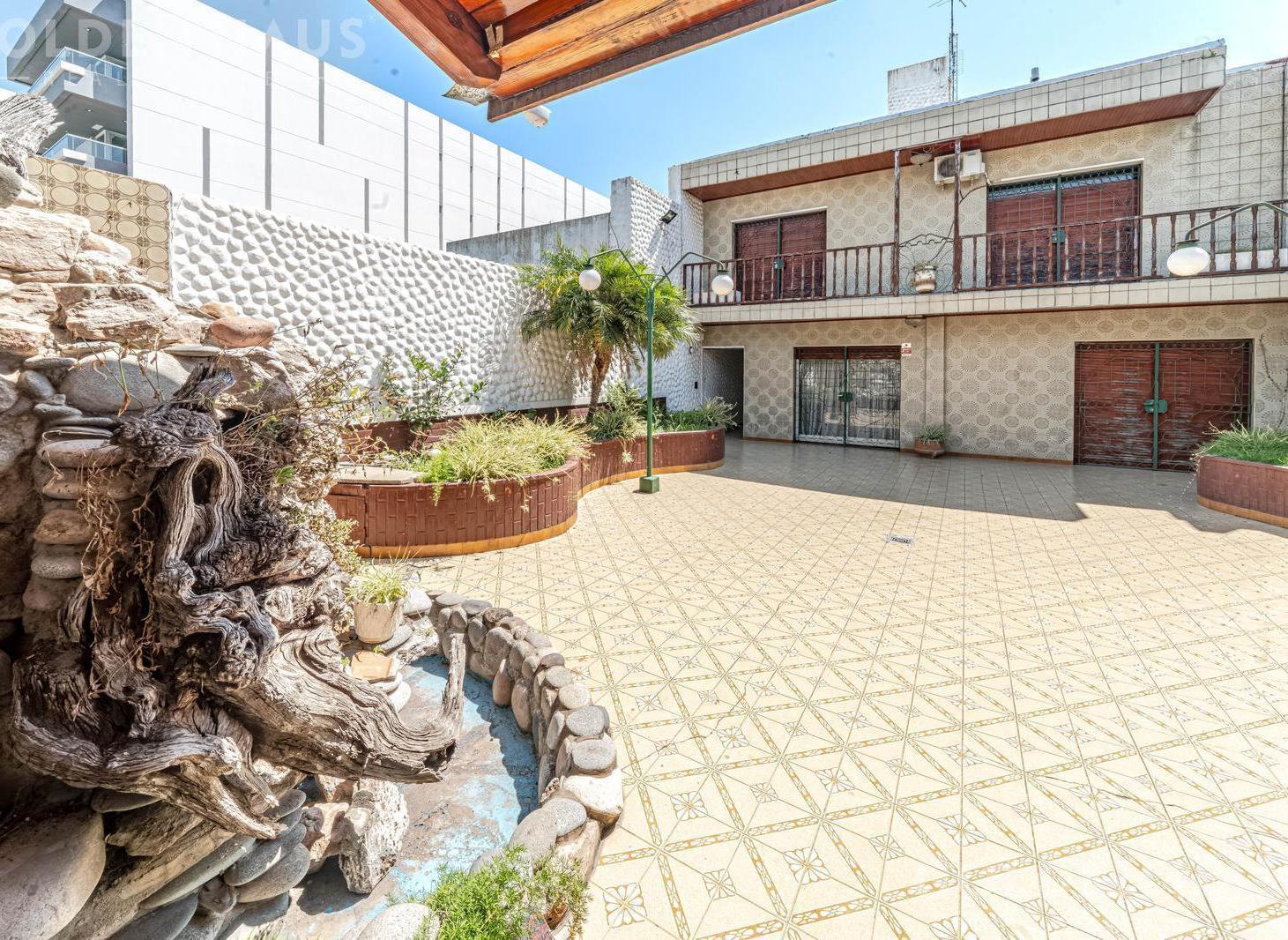 Foto de Casa 5 ambientes en lote propio 8,66 x 45 en la mejor zona de Liniers, imagen 3