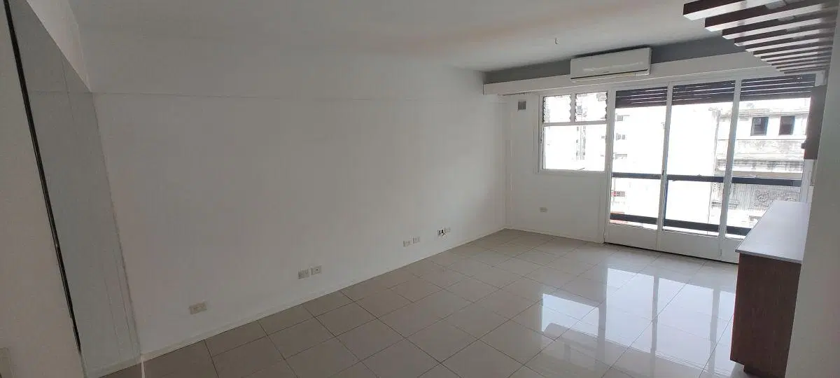 Departamento de 50 m² con 1 dormitorio en venta en Recoleta 2