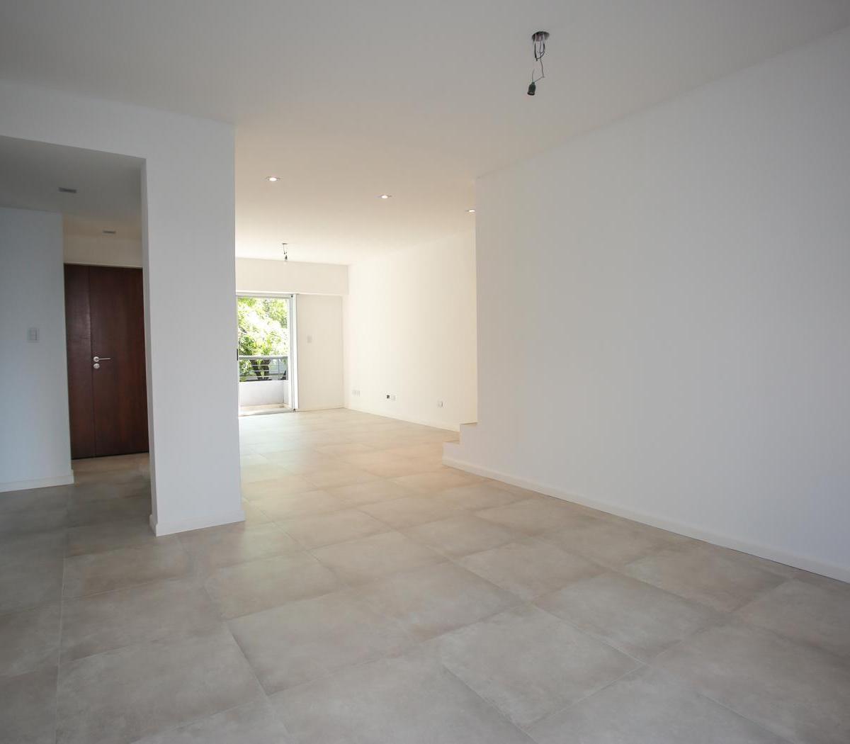 Piso Unico de 3ambientes con Dependencia Quincho Parrilla y Gran Terraza 3