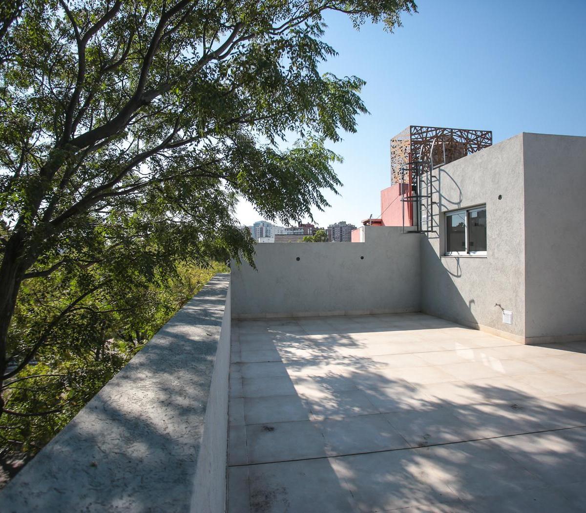 Piso Unico de 3ambientes con Dependencia Quincho Parrilla y Gran Terraza 3